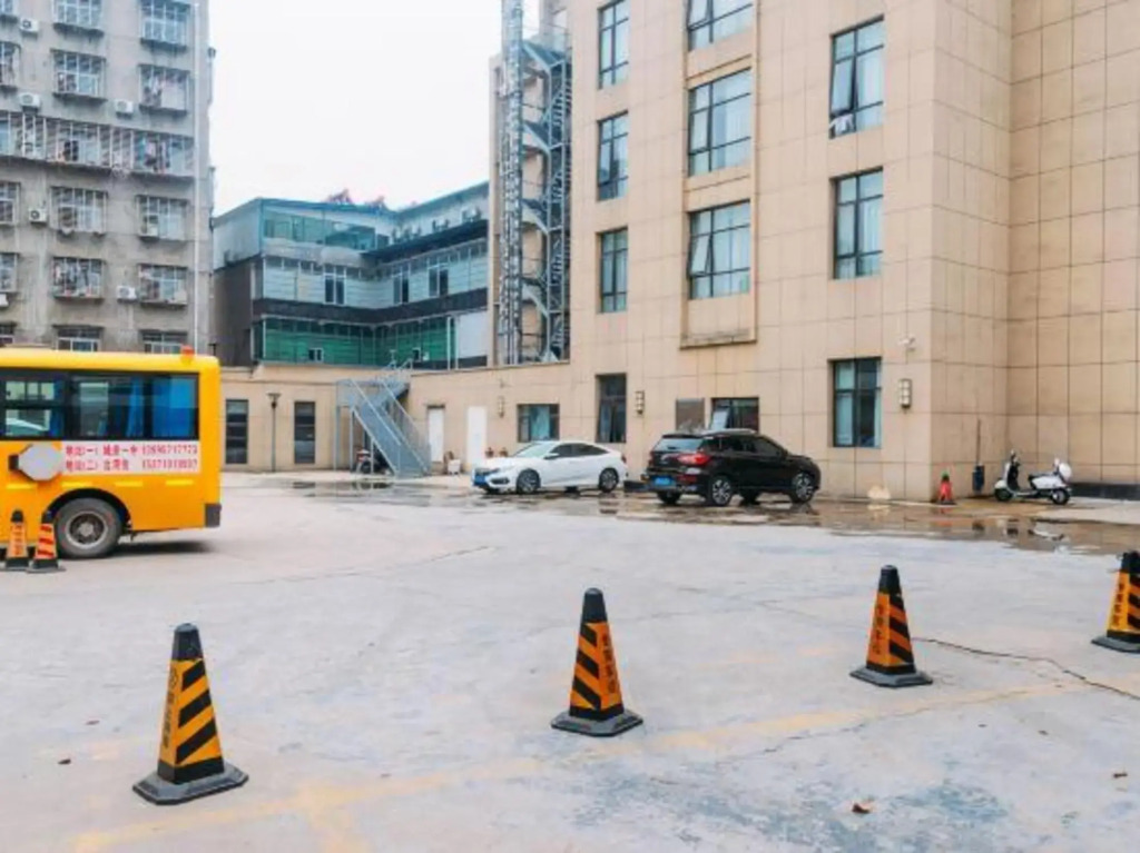 Kaijing Hotel ( Xiangyang Aviation Road Xiang Zhou No. 1 Middle School)
