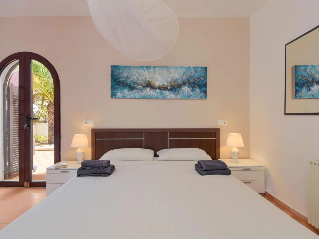 Beautiful villa with lots of privacy and private pool in Moraira near the beach