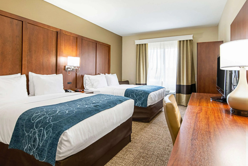 Comfort Inn & Suites Pine Bluff