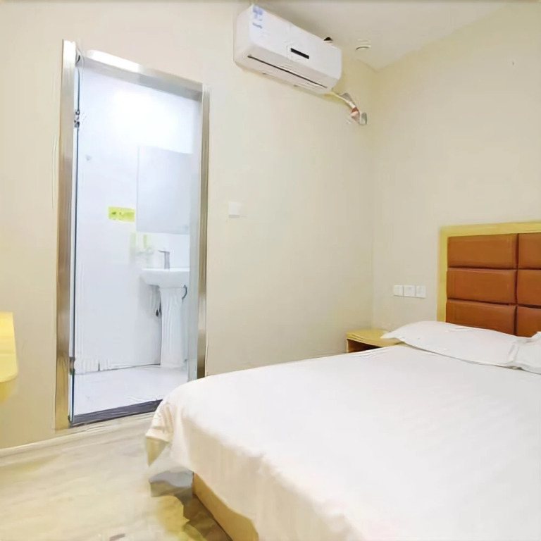 Starway Hotel Qingdao Middle Xianggang Road