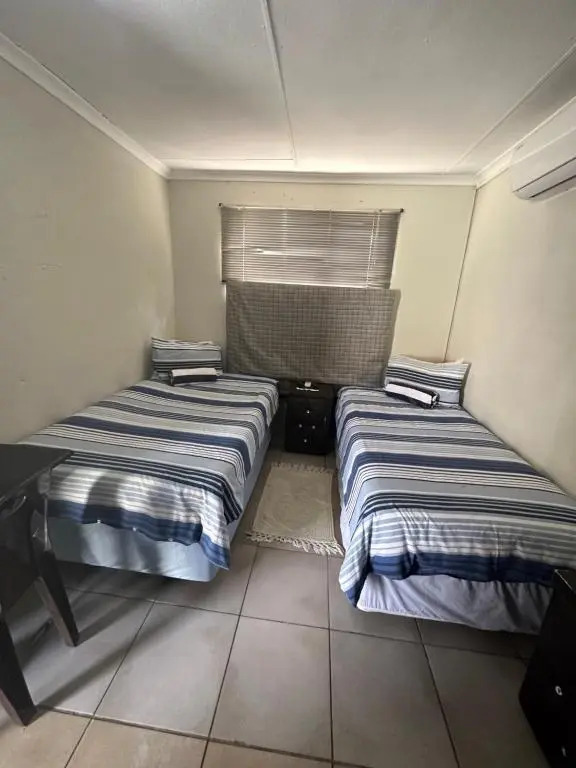 Sleep Easy Guest House
