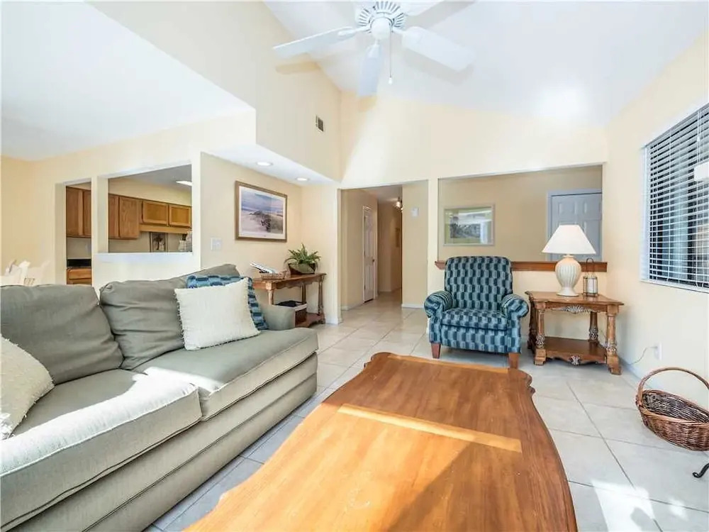 Beachwalk 186, 1 Bedroom, Sleeps 4, Pool, Near Beach