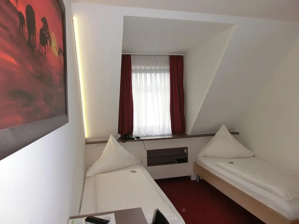Hotel Central eGbR