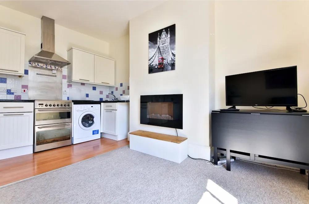 Quiet Flat for 4 With Sea View in Central Brighton
