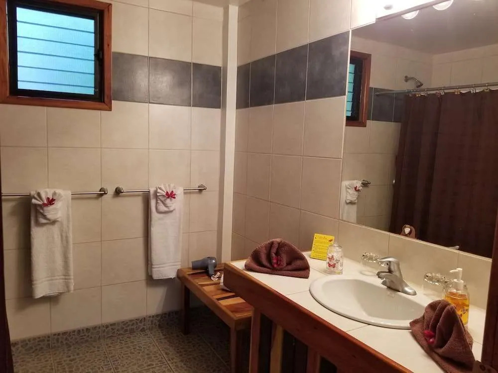 Mariposa Jungle Lodge