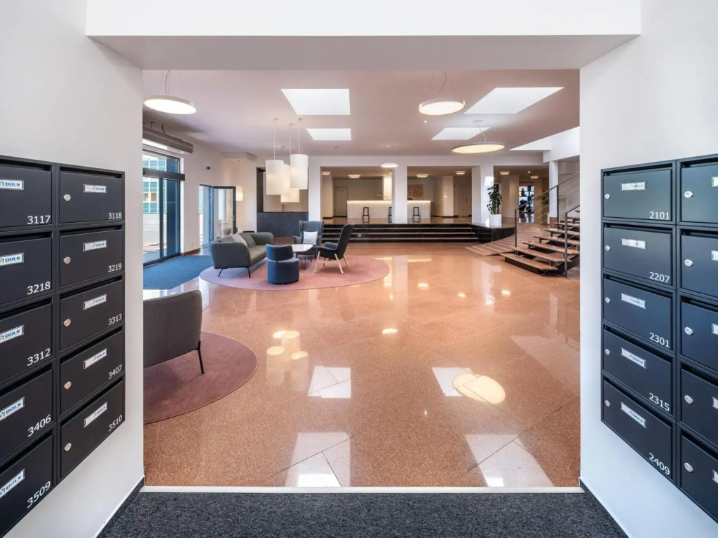 Wellness studio! Finnish sauna, Whirlpool, Gym & more!