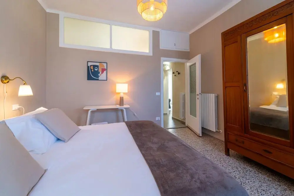 Lotus Apartment With Lakeview