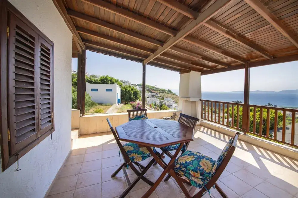 Comfy Villa With Shared Pool and Terrace in Bodrum