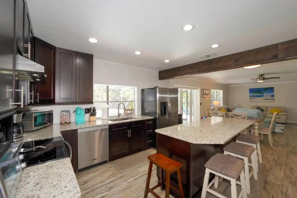 Heated Pool Home - Close to Beaches, Restaurants & More!