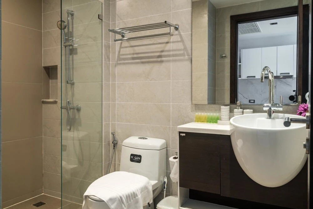 Et421 - Luxury Studio in Patong With Pool gym and Shuttle to Beach and Mall