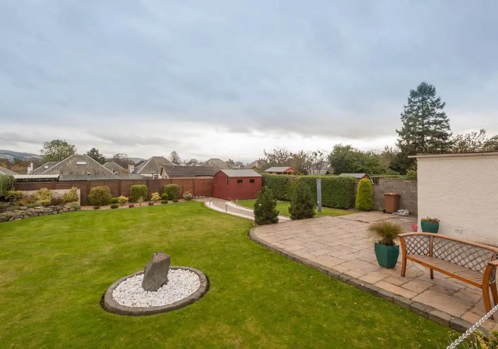 The Traquair Park Residence