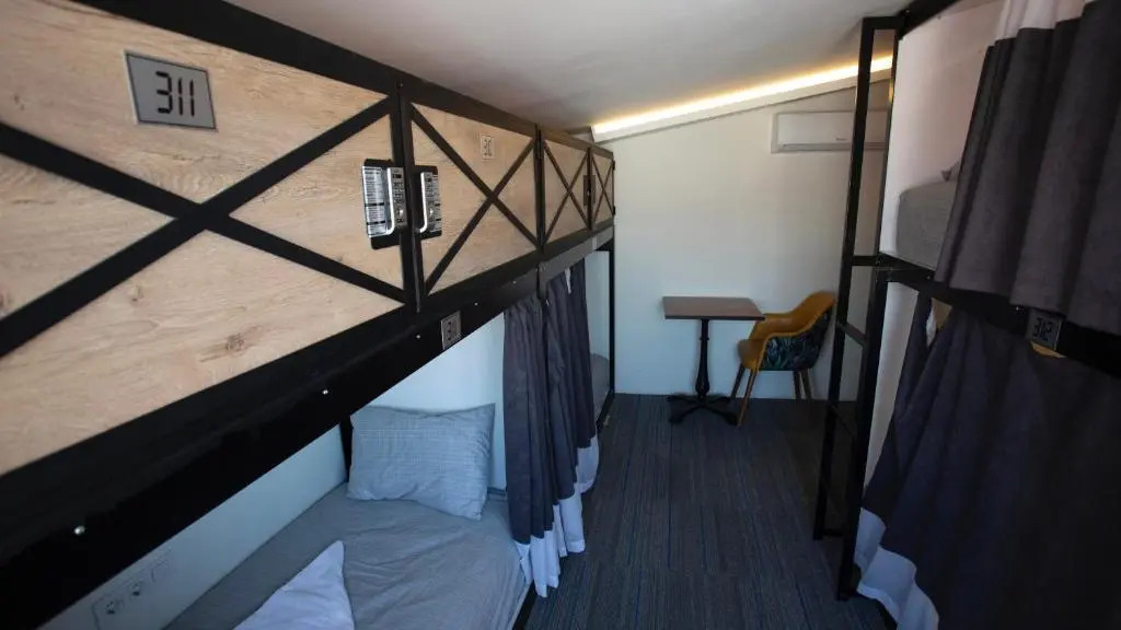musk hostel