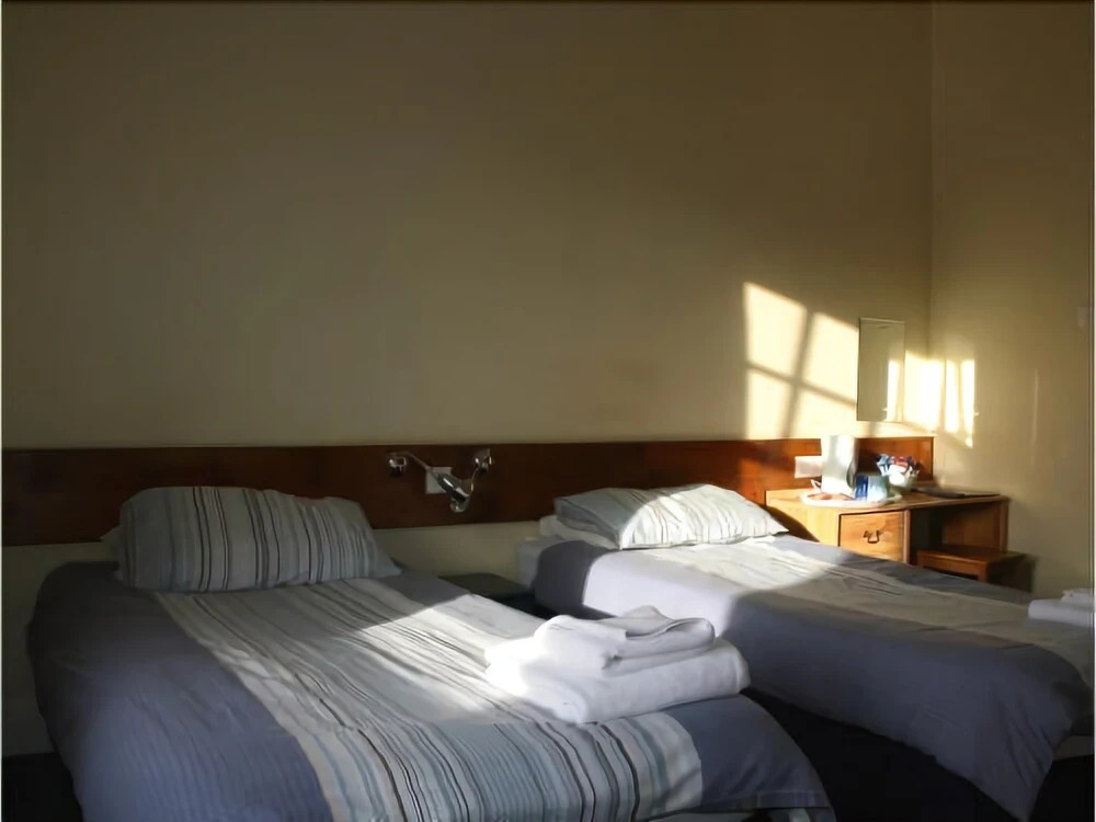 Hillsborough Hotel
