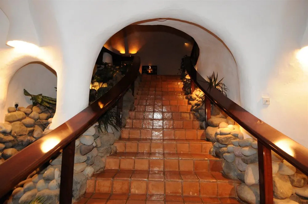 Mount Hartman Bay Estate Private Resort