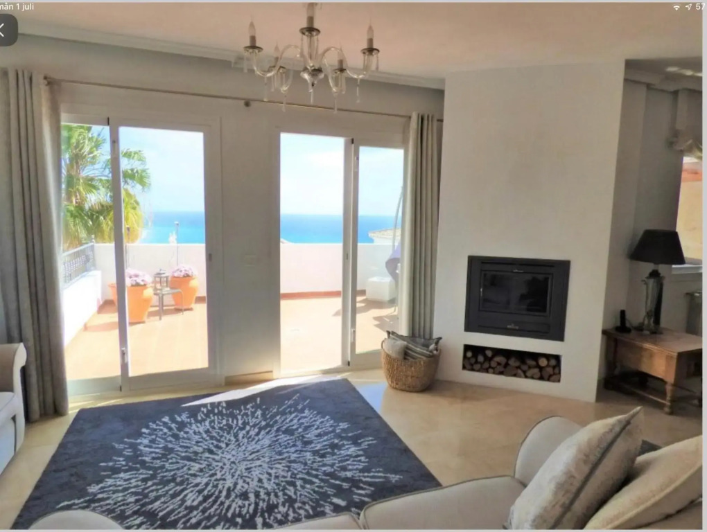 villa vistas al mar