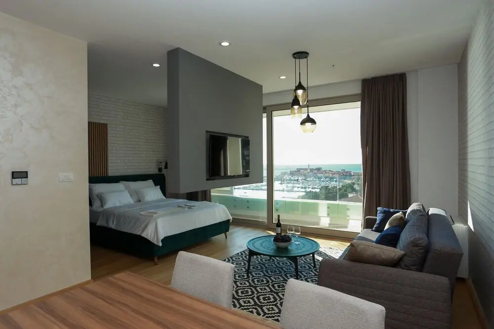 SunSea Apartments