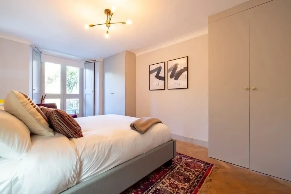 The Richmond Upon Thames Escape - Modern & Bright 2BDR Flat with Parking