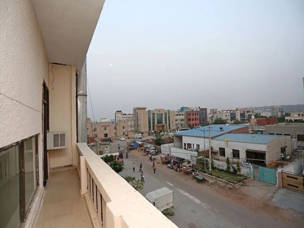 OYO 14100 Hotel D Meridien