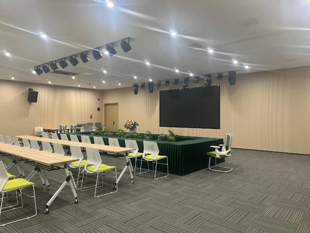 Ji Hotel Hefei South Railway Station South Square