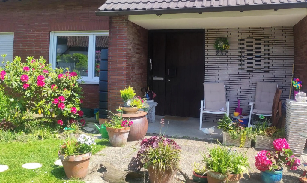 Uni, FH, Gesundheits Campus nähe, Zimmer mit Garten & Terrasse
