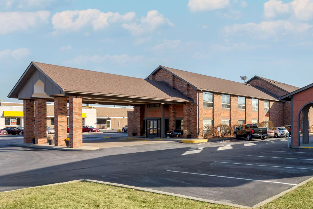 Best Western Falcon Plaza - Bowling Green