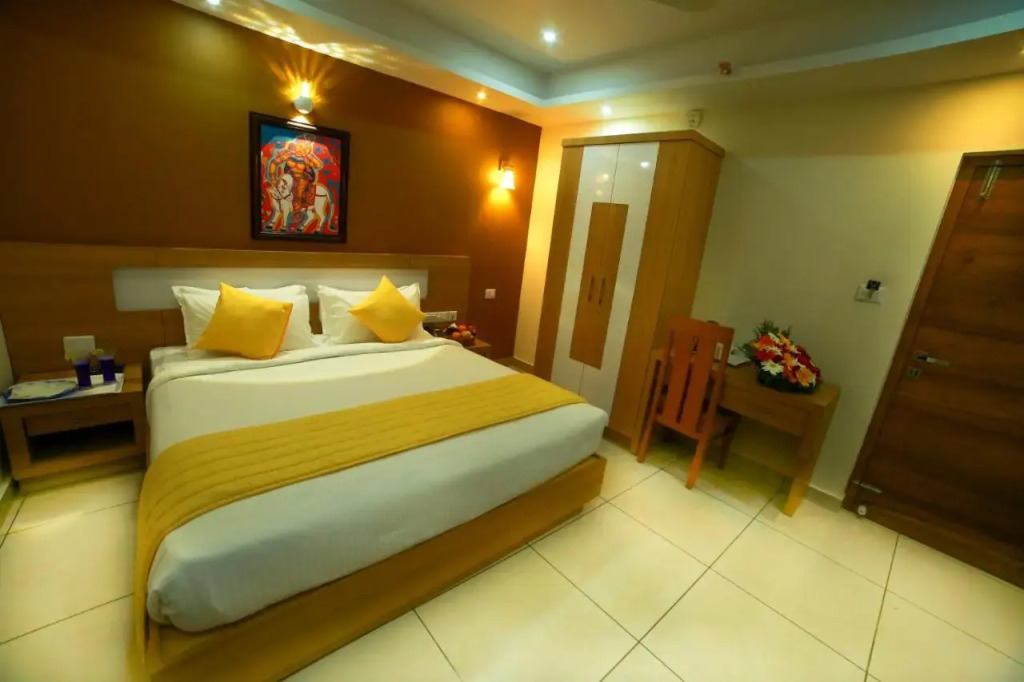 Treebo Sree Varshavilas Regency, 500 Mtrs From Guruvayoor Temple
