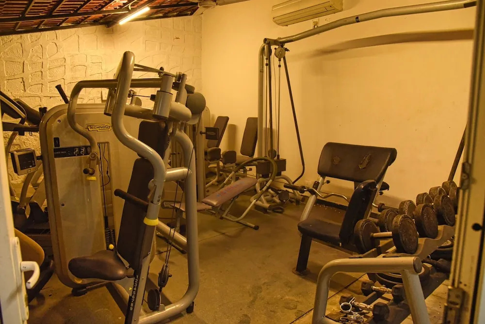 Royal Palms Luxury Service Apartment