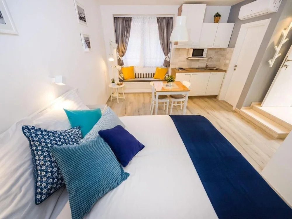 Navis Luxury Apartments