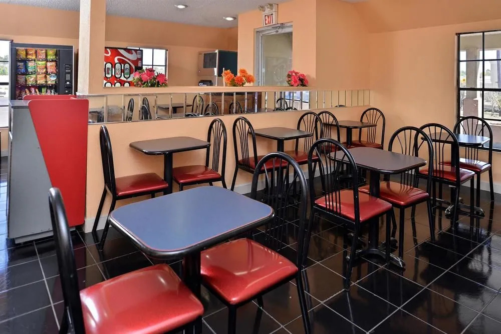 Days Inn Conroe