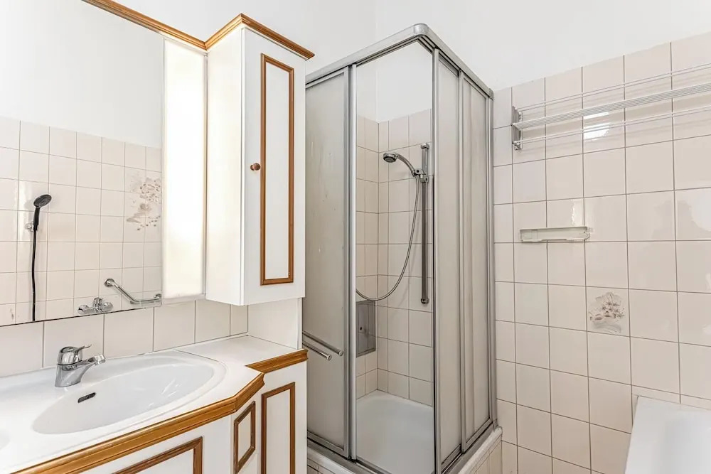 Spacious 4BR Apt Long Stay Friendly