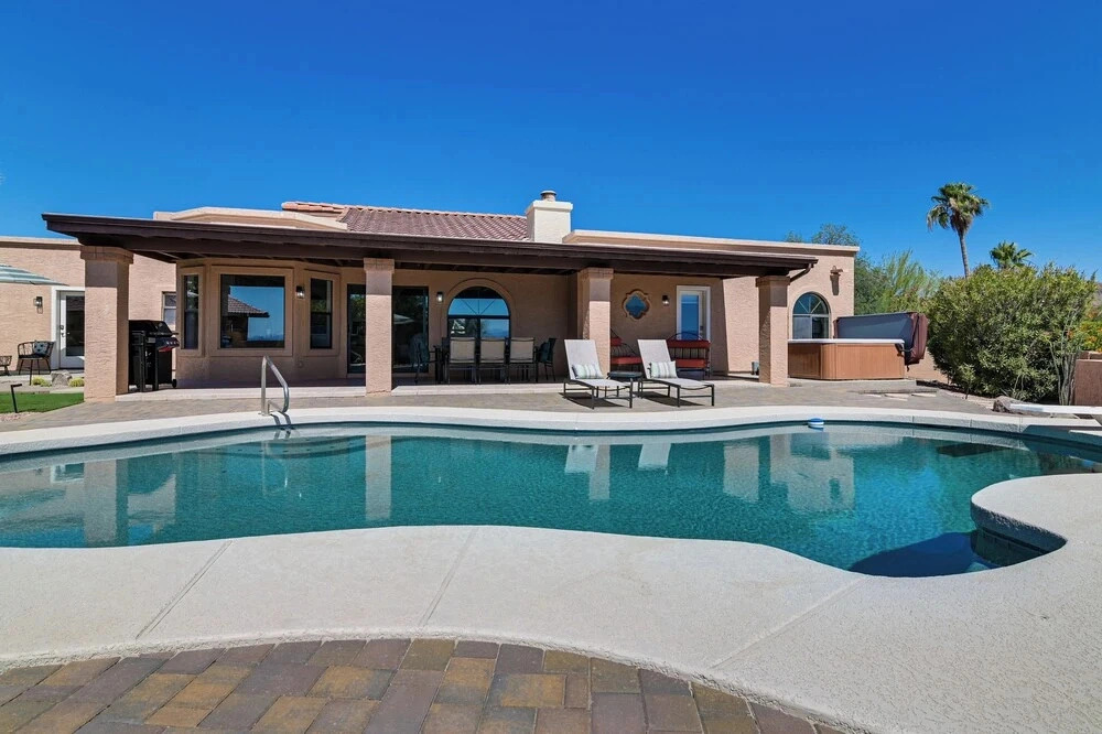 Sweeping Mtn Views & Hot Tub: Fountain Hills Oasis