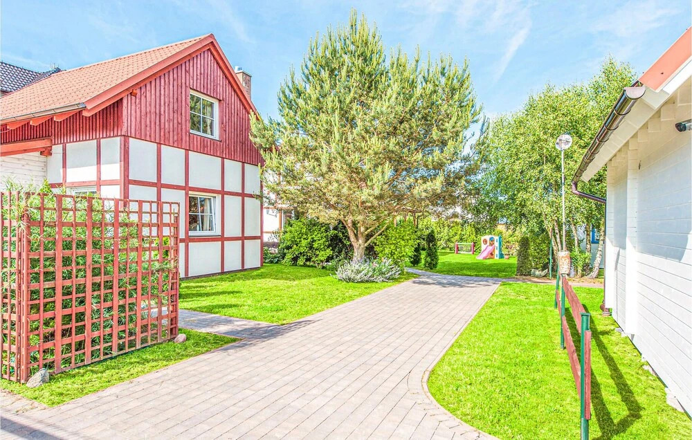 Beautiful Home in Ustka With 2 Bedrooms