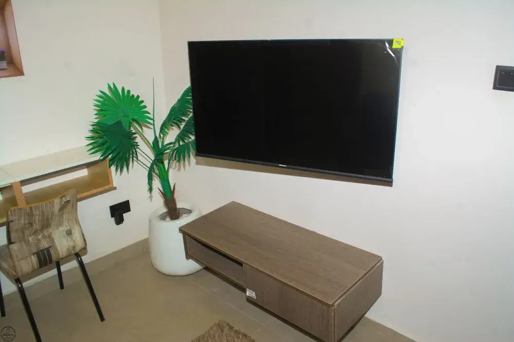 1BD Serenity Dubai Suites