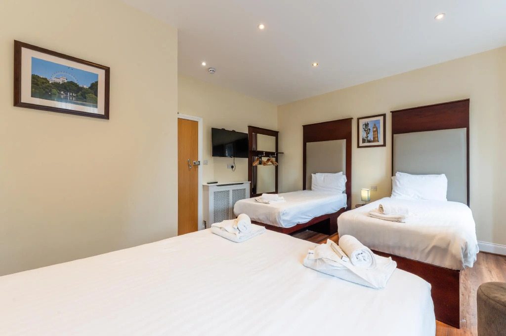 Belmont & Astoria Hotel