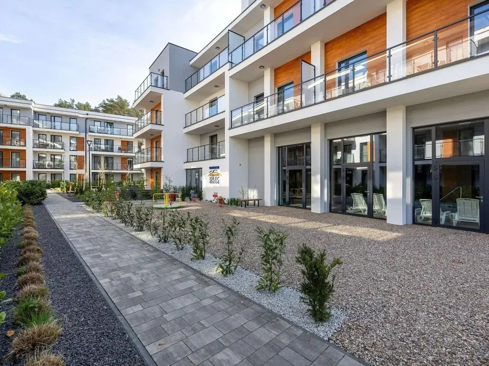 Comfortable Apartment, Pool, Close to the Beach