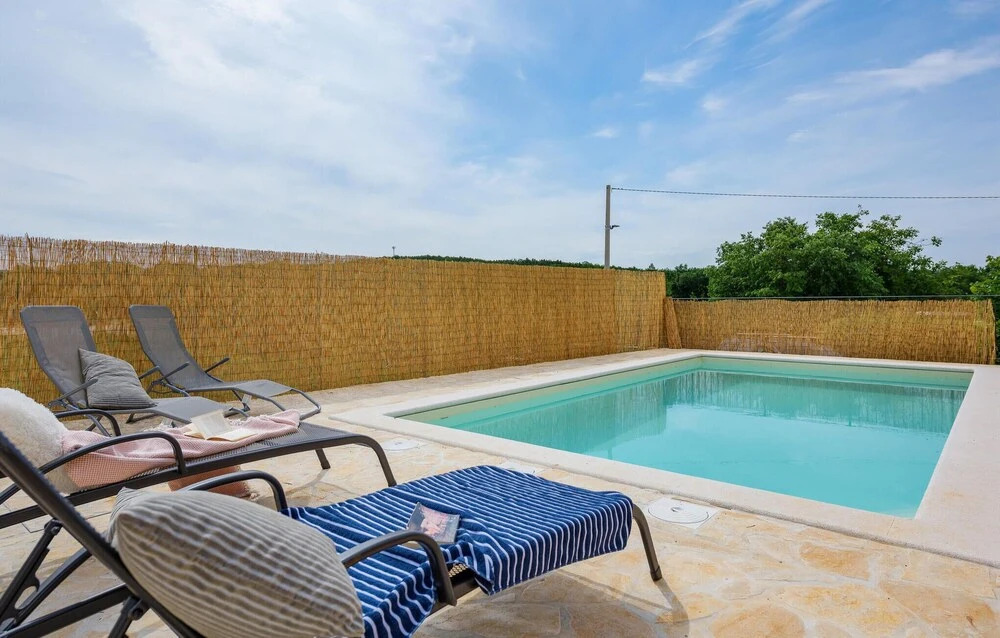 Beautiful Home In Buje