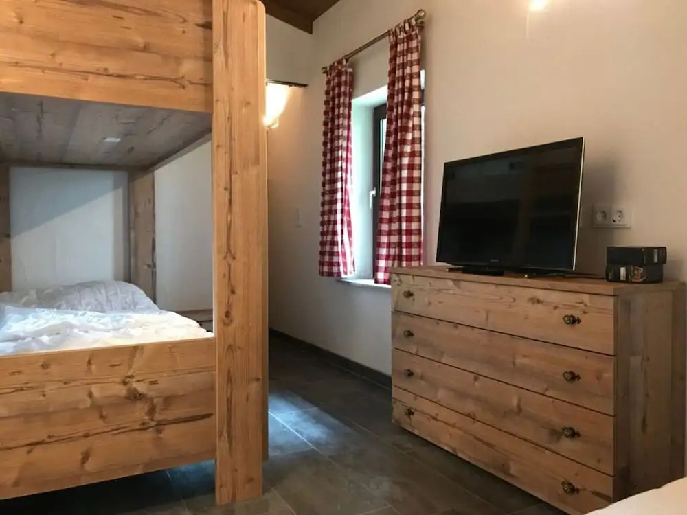 Alpine Hut Hannah Comfortable Vacation Home
