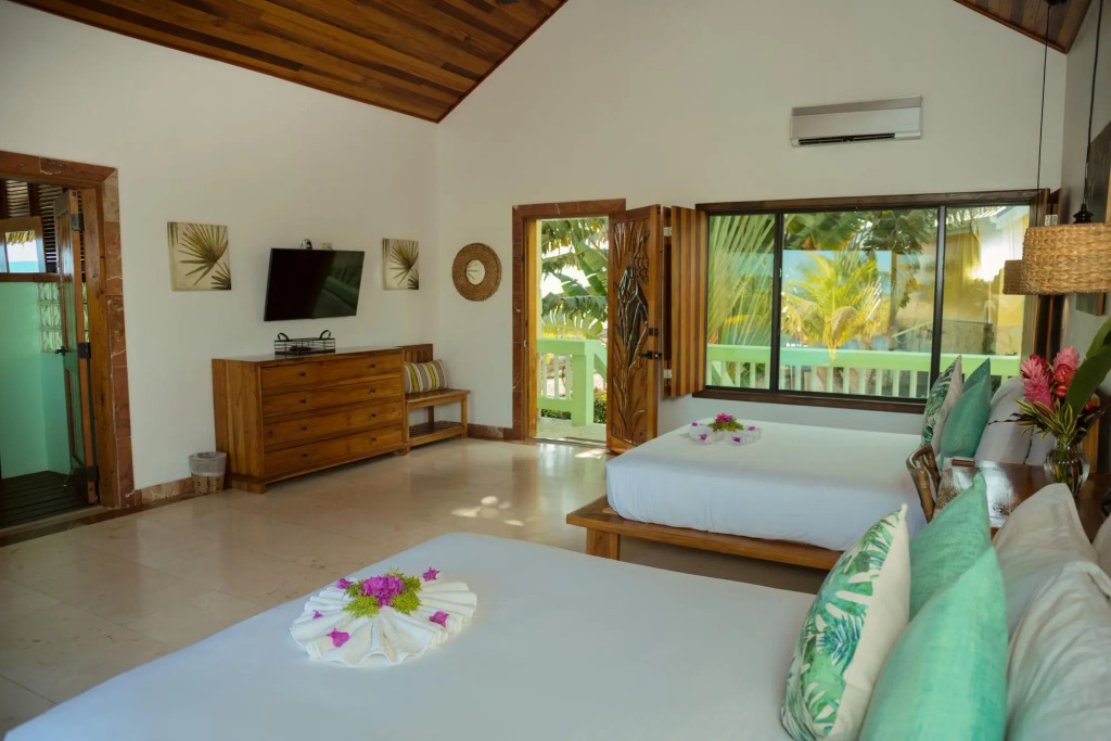 Exclusive Private Island With 360 Degree View of the Ocean