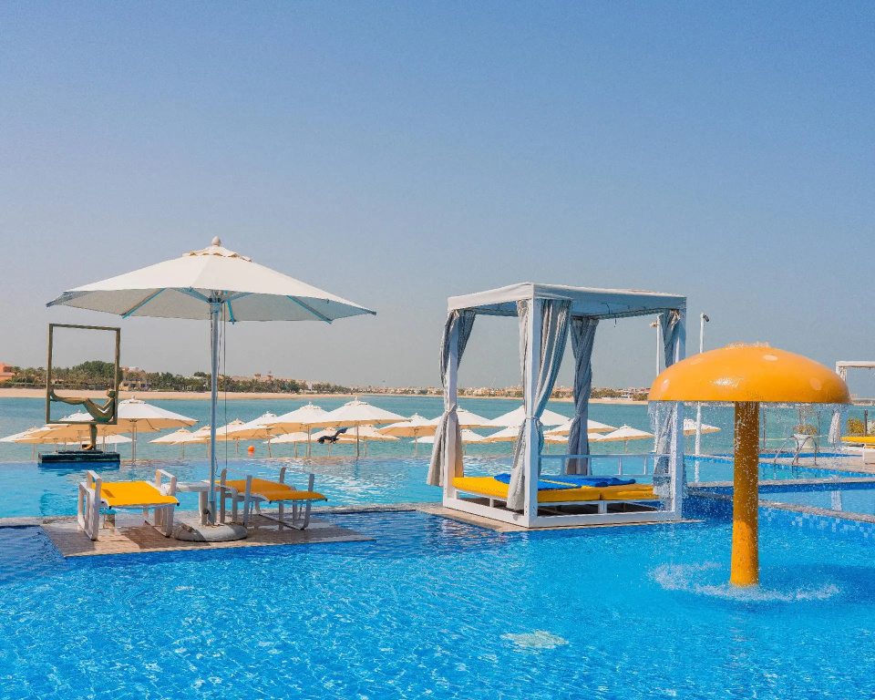 Курорт C Central Resort the Palm
