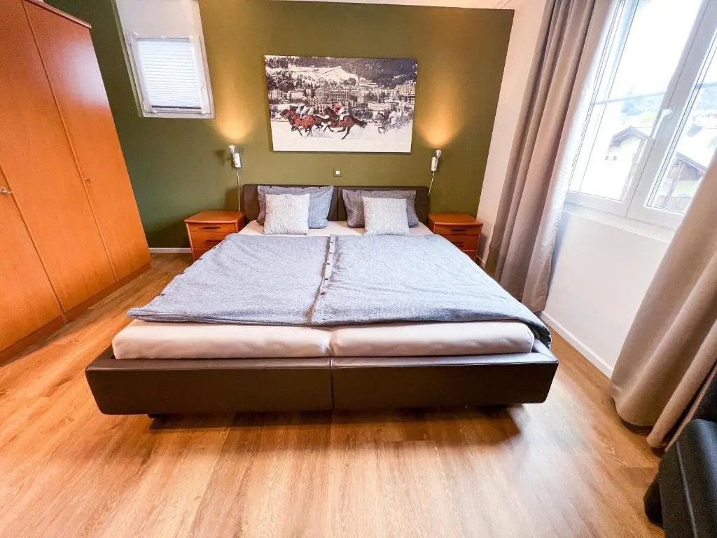 swissme - 100qm - Balkon - 2 Bäder - Parkplatz - Fußbodenheizung