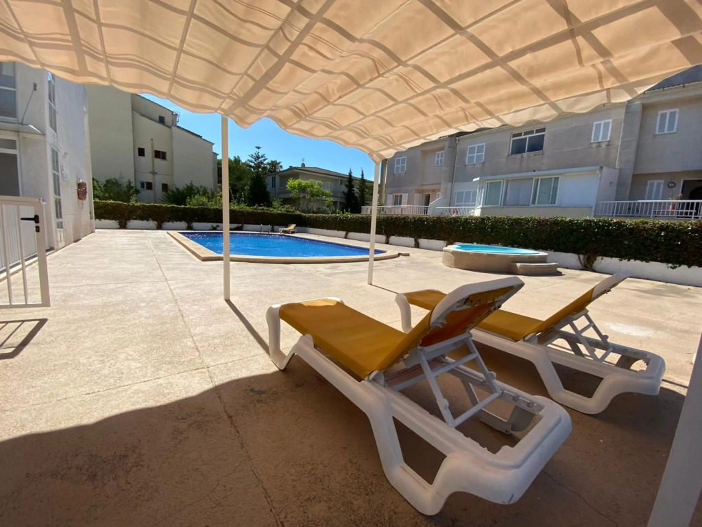 Bellamar 23. Apartamento con piscina