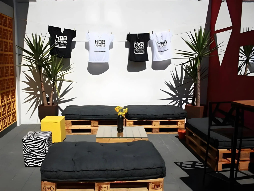 HBB Hostel Brazil Bar&Café- Vila Madalena - São Paulo-SP - Próximo a Beco do Batman, Paulista, Allianz Parque, Morumbi, Acesso 24hs