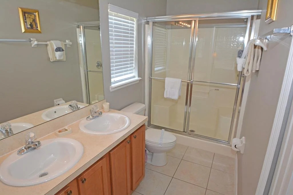 739SJW Sweet Escape Florida 5 Br villa by RedAwning