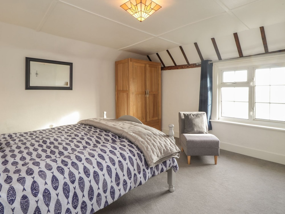 3 Seaview Cottages