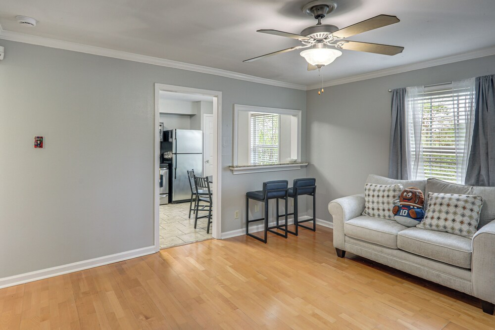 2 Mi to Ole Miss University! Condo w/ Pool Access