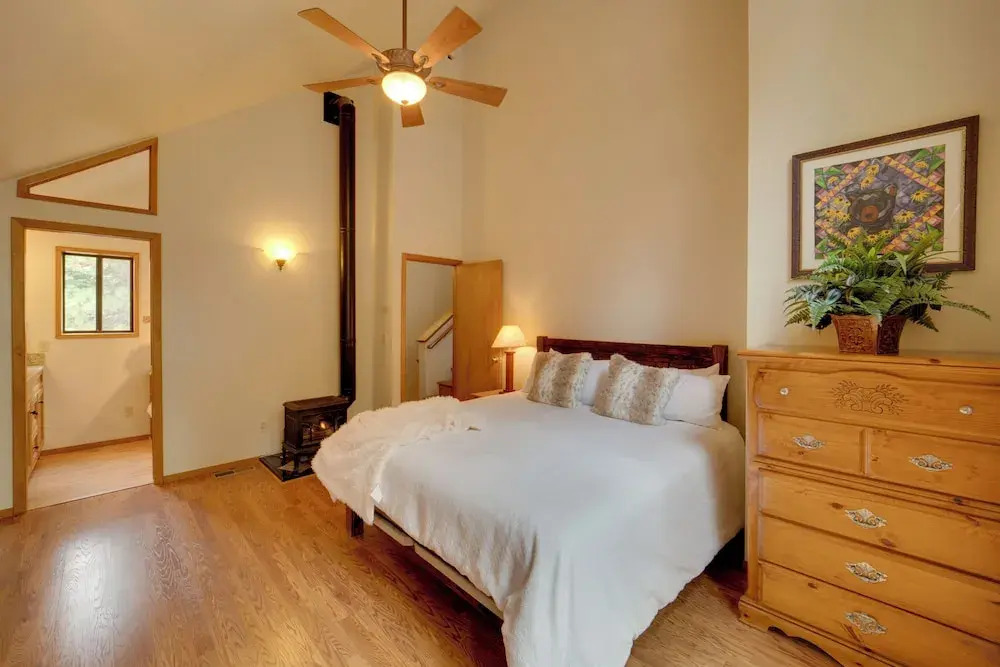 Truckee Home w/ Private Hot Tub on a Golf Course