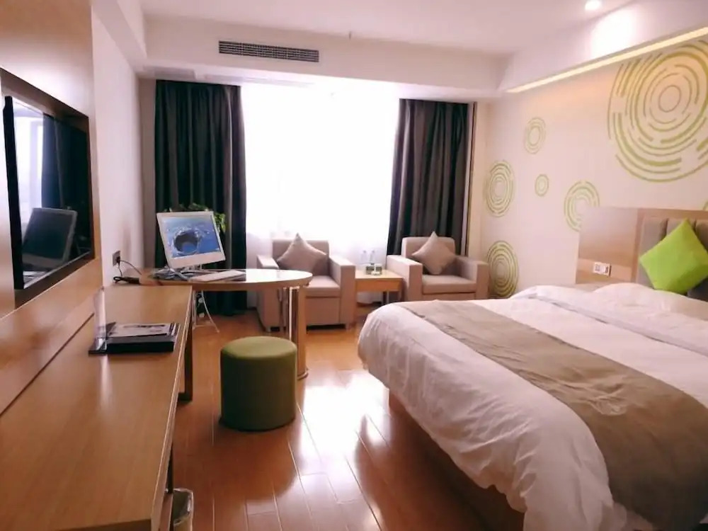 GreenTree Inn Hefei Feidong New District Huishang City Express Hotel