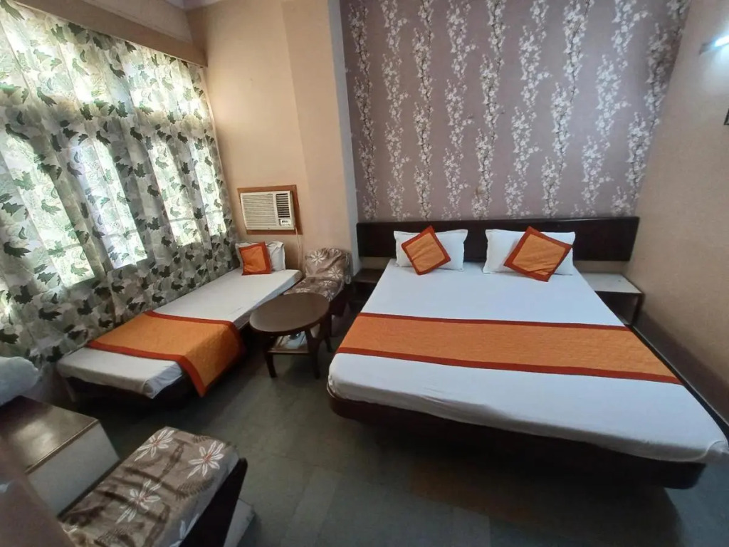 Kailash Hotel