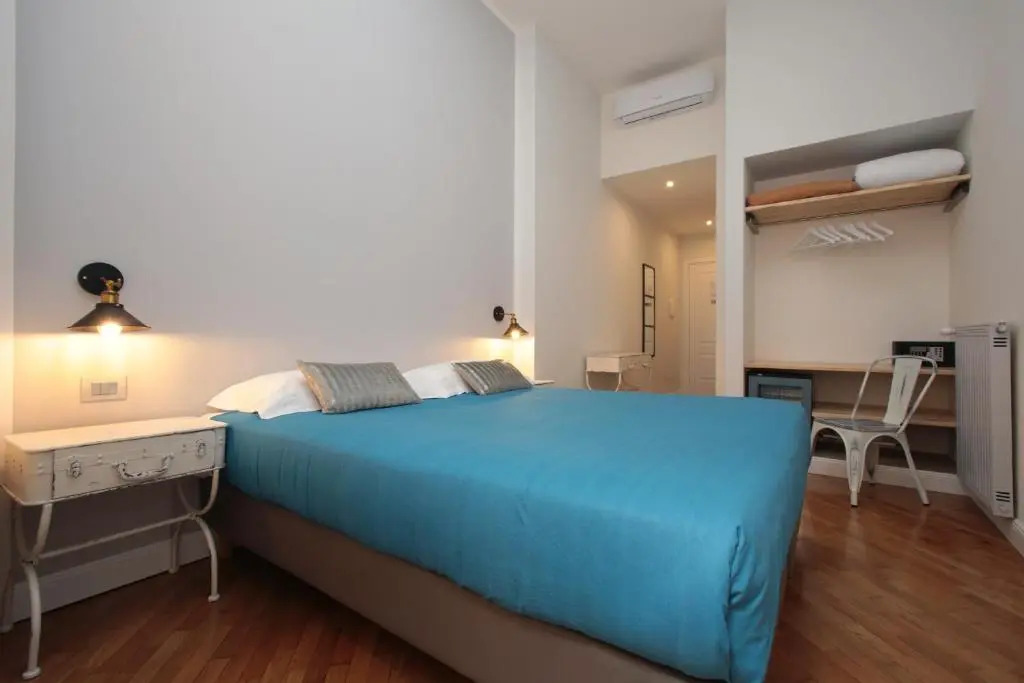 Trevi Contemporary Suite