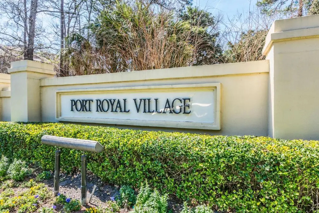 Village House 102, Sleeps 6, 2 Bedrooms, Pool